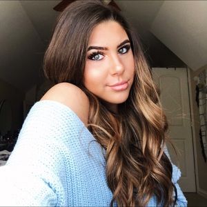 Meet your Posher, Ari